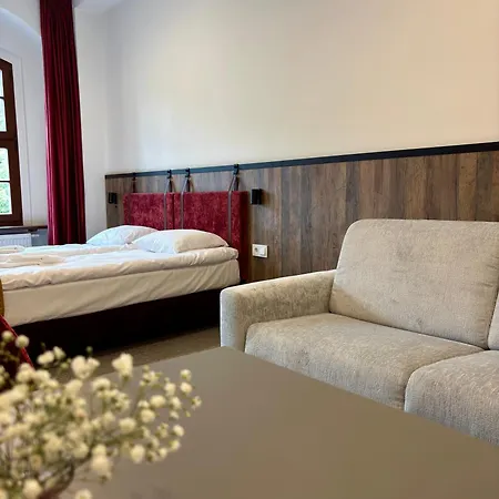 Hotel&restauracja Zamek Hotel 3*