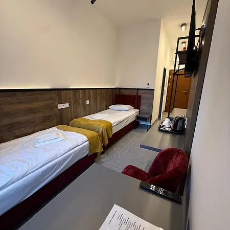 & Restauracja Zamek 3*