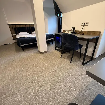 & Restauracja Zamek 3*